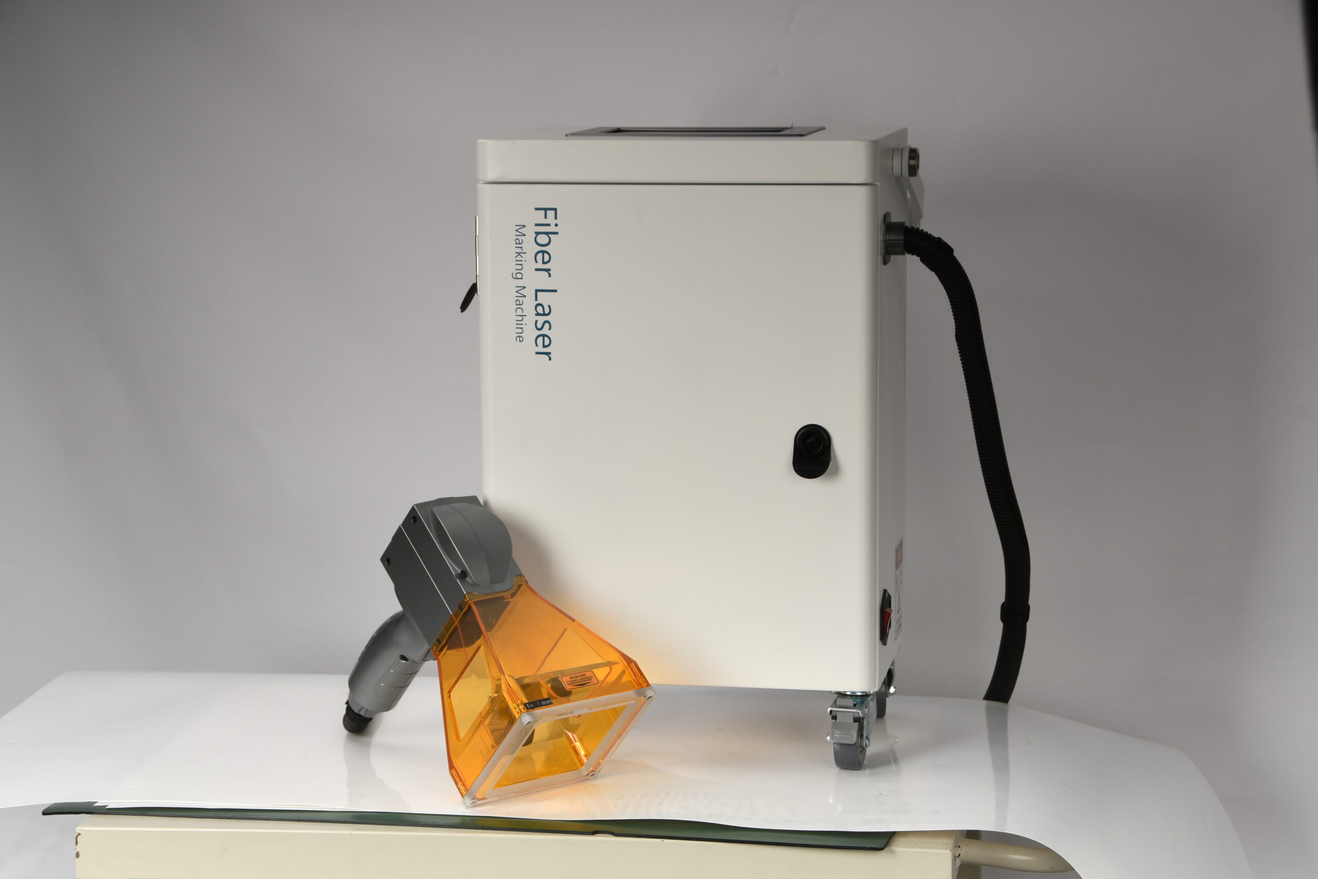 HeatSign 30W Portable Handheld Laser Engraving Etching Machine with 2.5M  Cable – Oz Robotics
