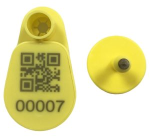 Real-Time Livestock Tracking Temperature Ear Tag Bluetooth Beacon for Cattle Health Monitoring